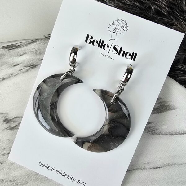 Handgemaakte unieke oorbellen Marble Moon 1 Oorbellen 'Marble Moon'