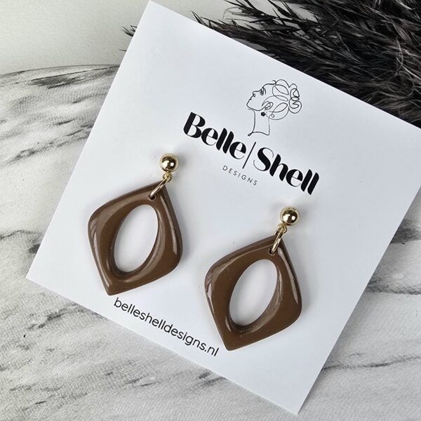 Oorbellen 'Mona Bruin Glossy'