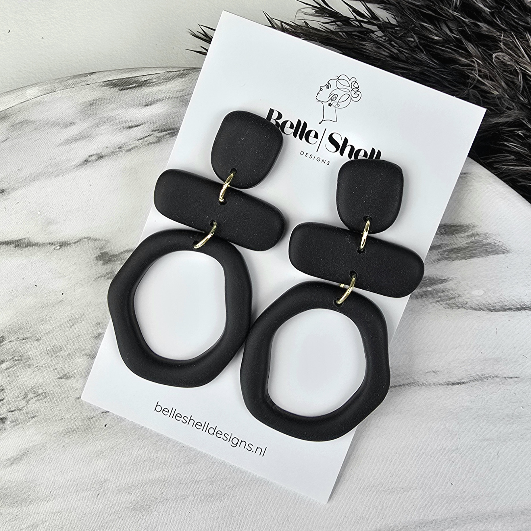 Oorbellen 'Ophelia Zwart'