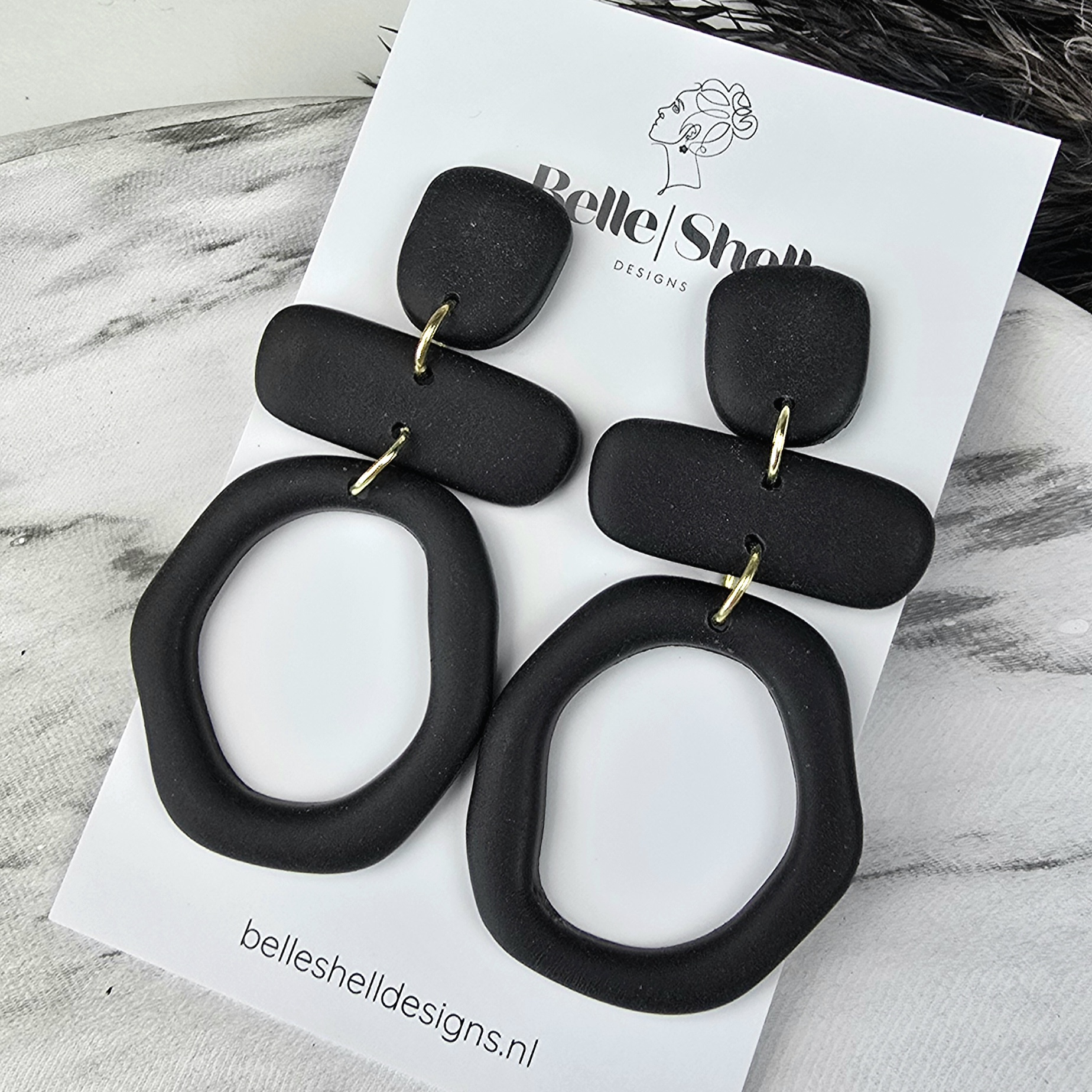 Oorbellen 'Ophelia Zwart'