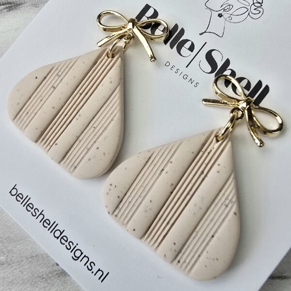 Handgemaakte unieke oorbellen Tori Natural 3 Oorbellen "Tori Natural'