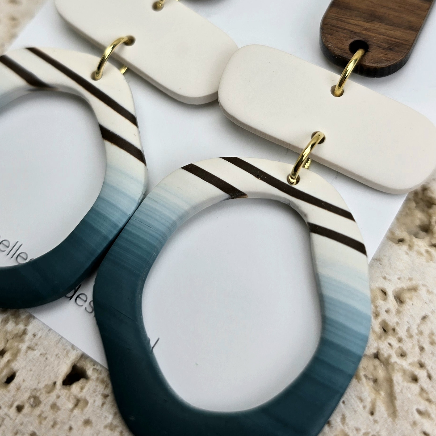 Handgemaakte oorbellen Uniek Ophelia Teal mat 3(1) Oorbellen 'Ophelia Teal Mat'