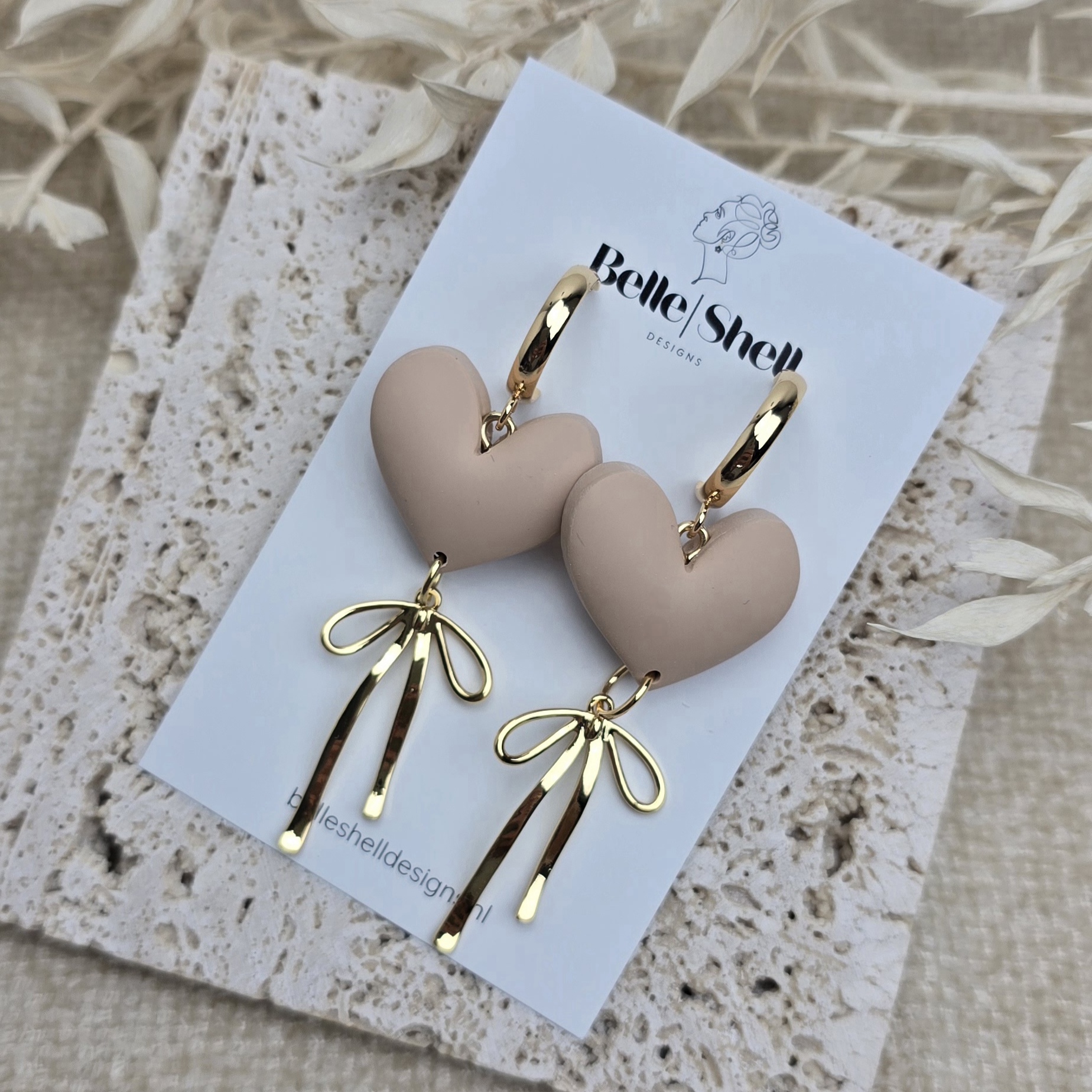 Oorbellen 'Heart Balloon Beige'