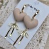 Oorbellen 'Heart Balloon Beige'