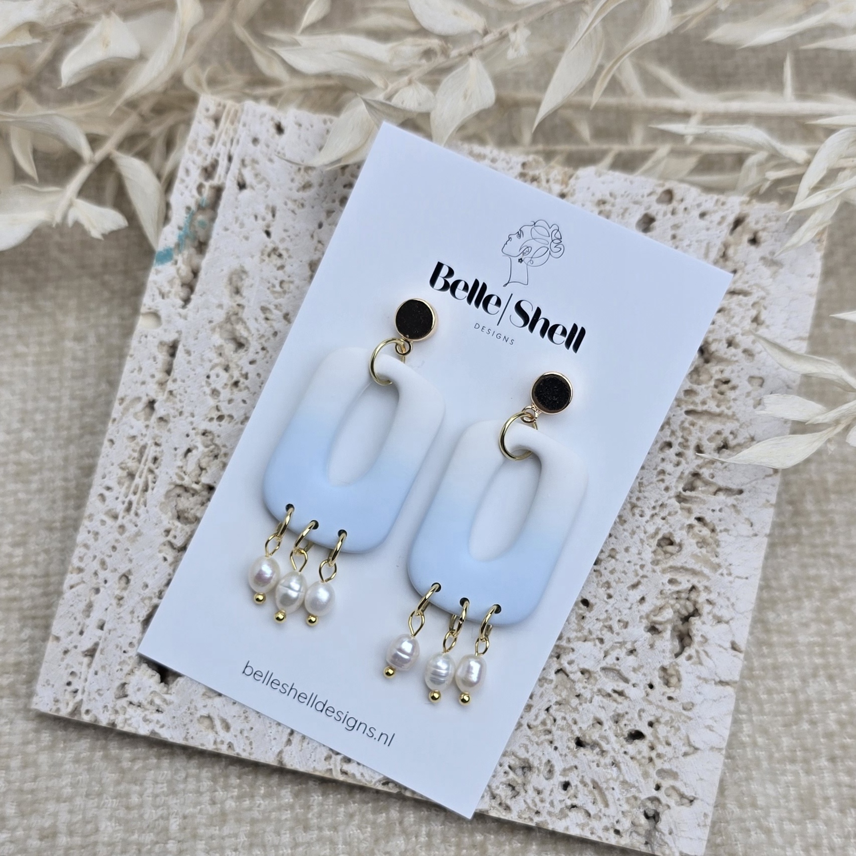 Oorbellen 'Pearl Pale Blue'